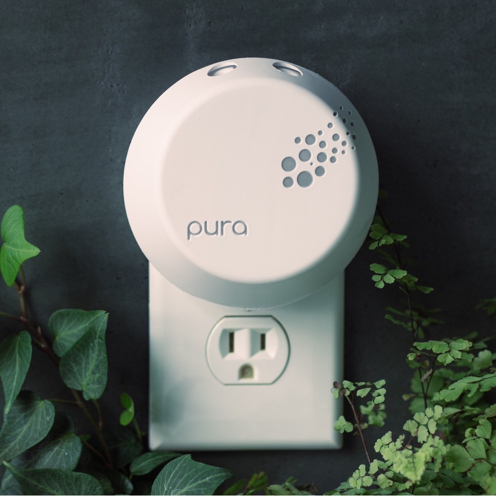 TWO PURA SMART DIFFUSERS